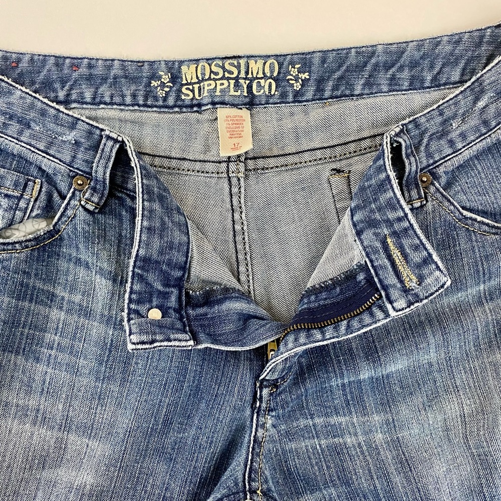 Mossimo Supply Co. Blue Denim Jeans. Skinny. Size 17. Great condition!